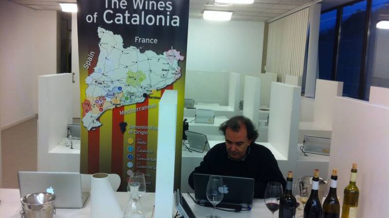 La patronal del vino catalán Asociación Vinícola Catalana ha coordinado por segundo año consecutivo las catas de la prestigiosa revista The Wine Advocate en Cataluña.