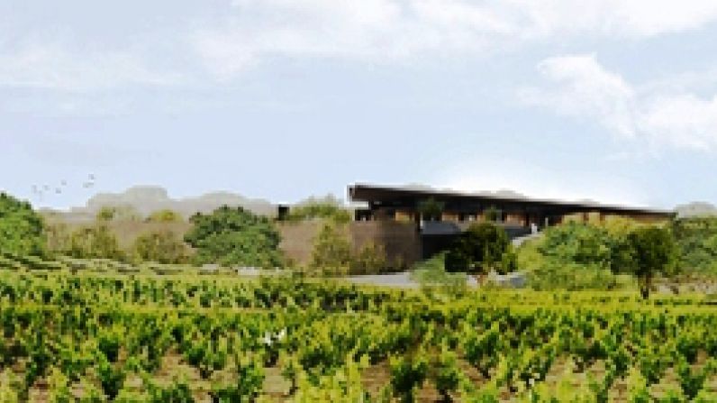 Bodegas LA HORRA finaliza su nueva bodega sostenible proyectada por Carme Pinós y plenamente integrada en el paisaje de Ribera del Duero.