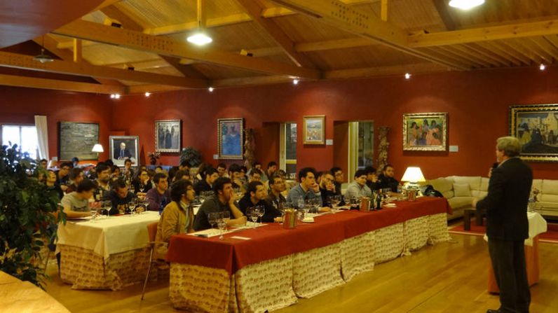 La primera promoción del Basque Culinary Center descubre La Rioja Alta, S.A. 
