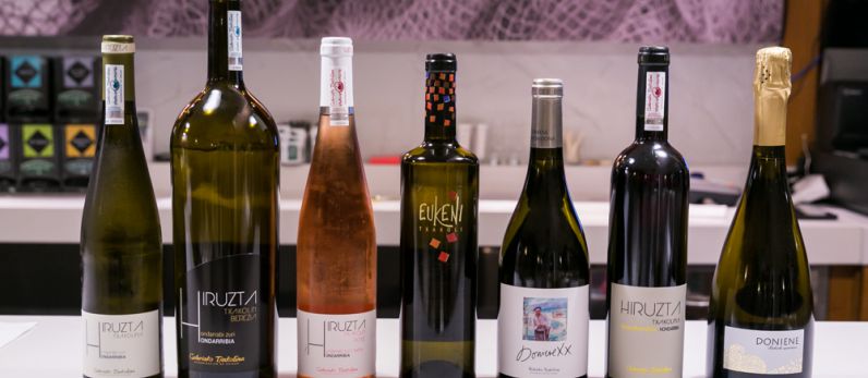 Txakolis de las 3 Denominaciones de Origen protagonista de la cena maridaje “La Revolución del Txakoli”.