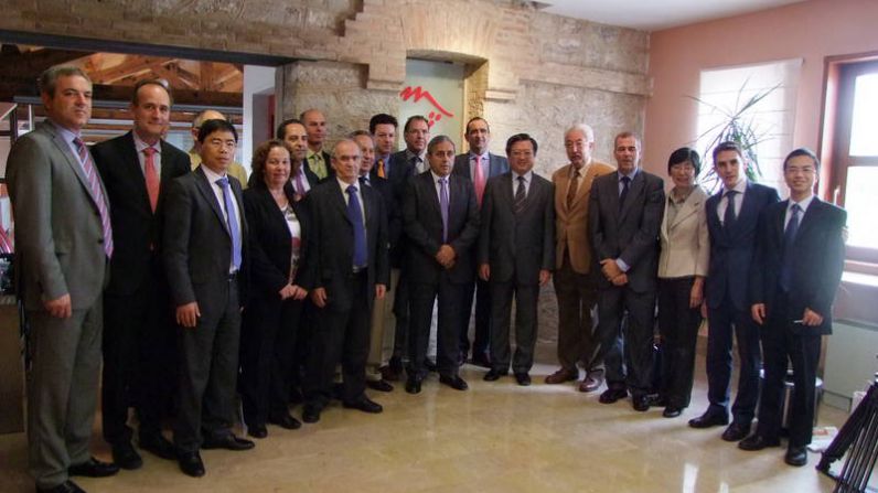 El embajador de China en España visita la D.O. Somontano