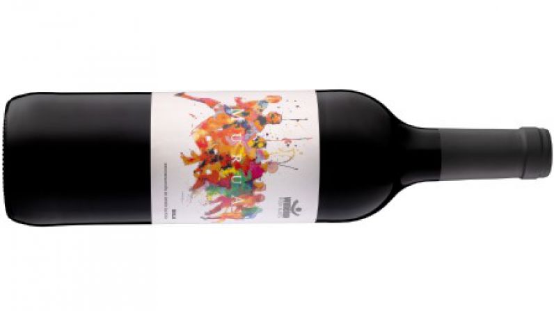 Bodegas Murua recibe a 2.200 inscritos en la Wine Run Rioja Alavesa con el diseño de una etiqueta inspirada en el deporte.